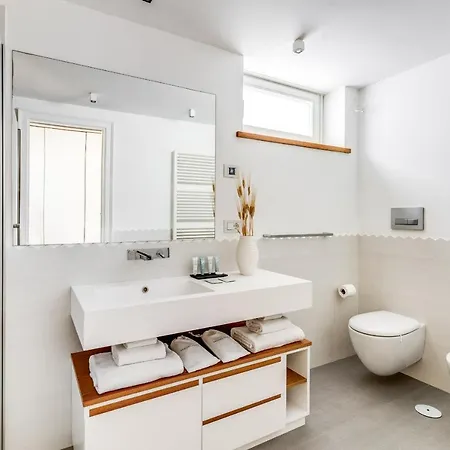 Romantic Garden Villa Sorrento