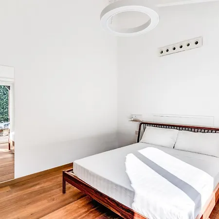 Romantic Garden Villa