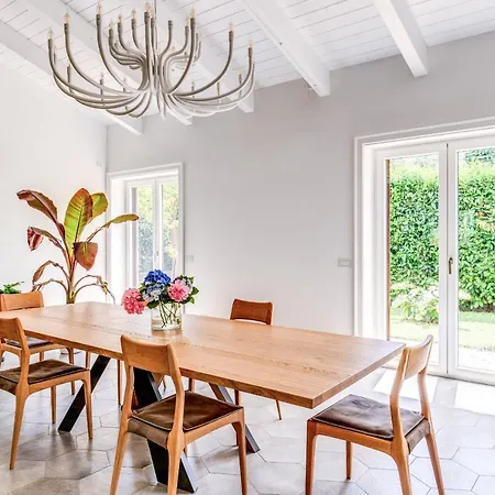 וילה Romantic Garden *